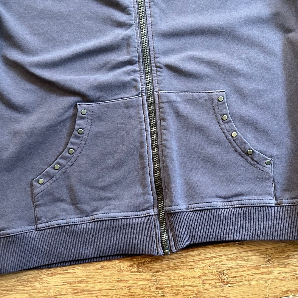 Vertigo Paris Brown Studded and Embroidered Top with Hoodie, Size M - Picture 9 of 16
